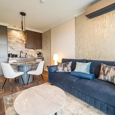 P R A T U M 26 * Mikołajki